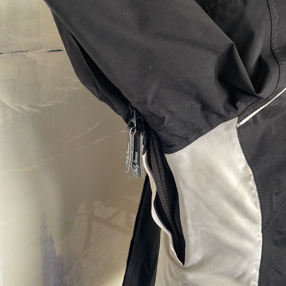 HELLY HANSEN Black and White Ski Coat - Picture 5 of 10